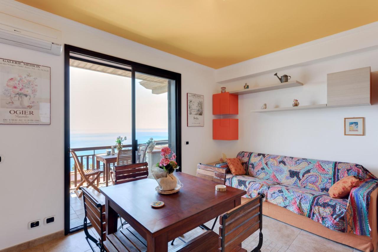 Taormina Panoramic Seaview Apartment Exterior photo