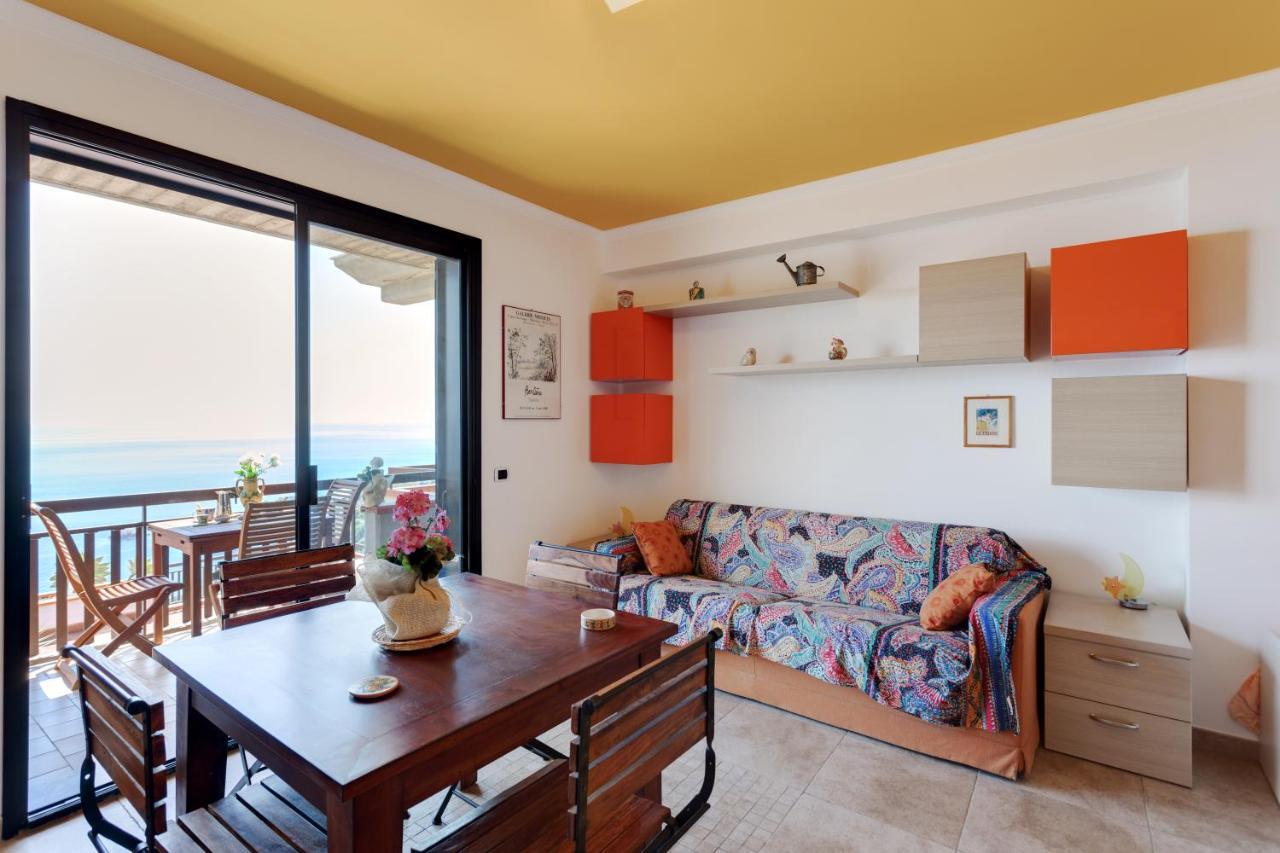 Taormina Panoramic Seaview Apartment Exterior photo